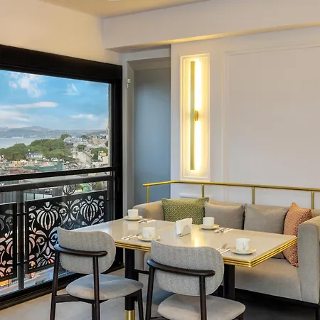 Rast Sultanahmet Hotel 4*