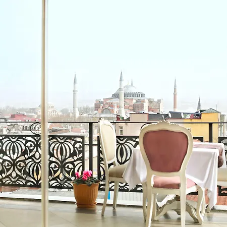 Rast Sultanahmet
