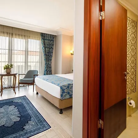 Rast Sultanahmet Hotel 4*