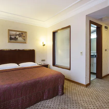 Rast Sultanahmet Hotel 4*